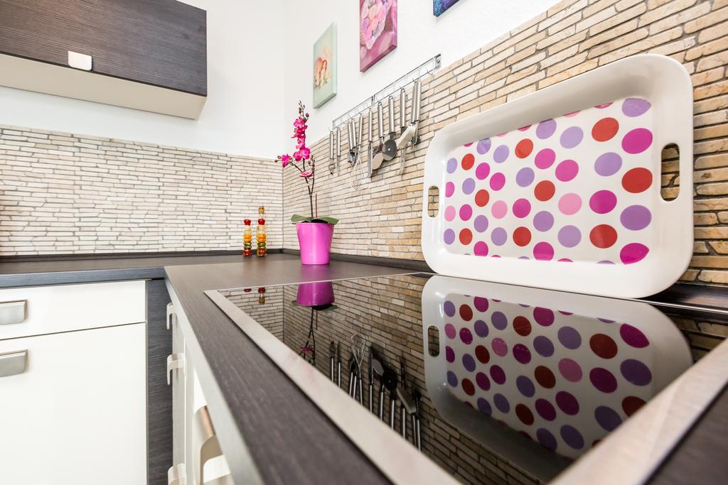 Apartment Koeln Rath Экстерьер фото